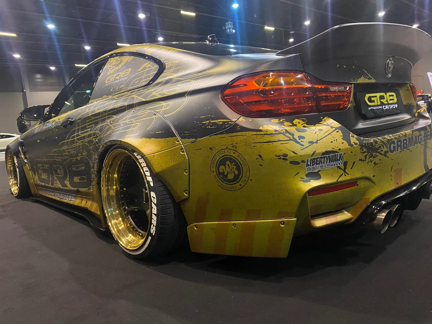 BMW M4 Liberty Walk custom livery — achterkant — FRD × WMR