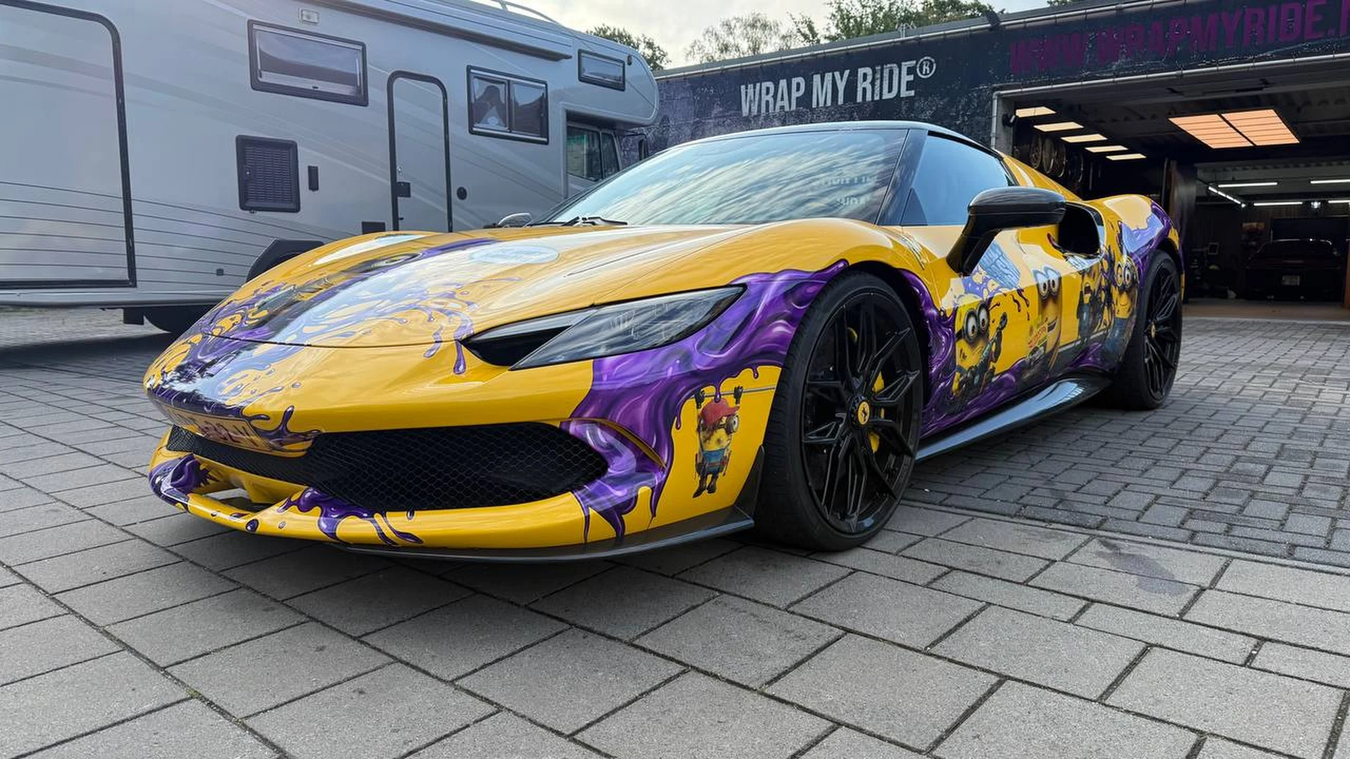 Ferrari 296 GTB custom Minions wrap met paarse slime — Frank Ricci Design × Wrap My Ride