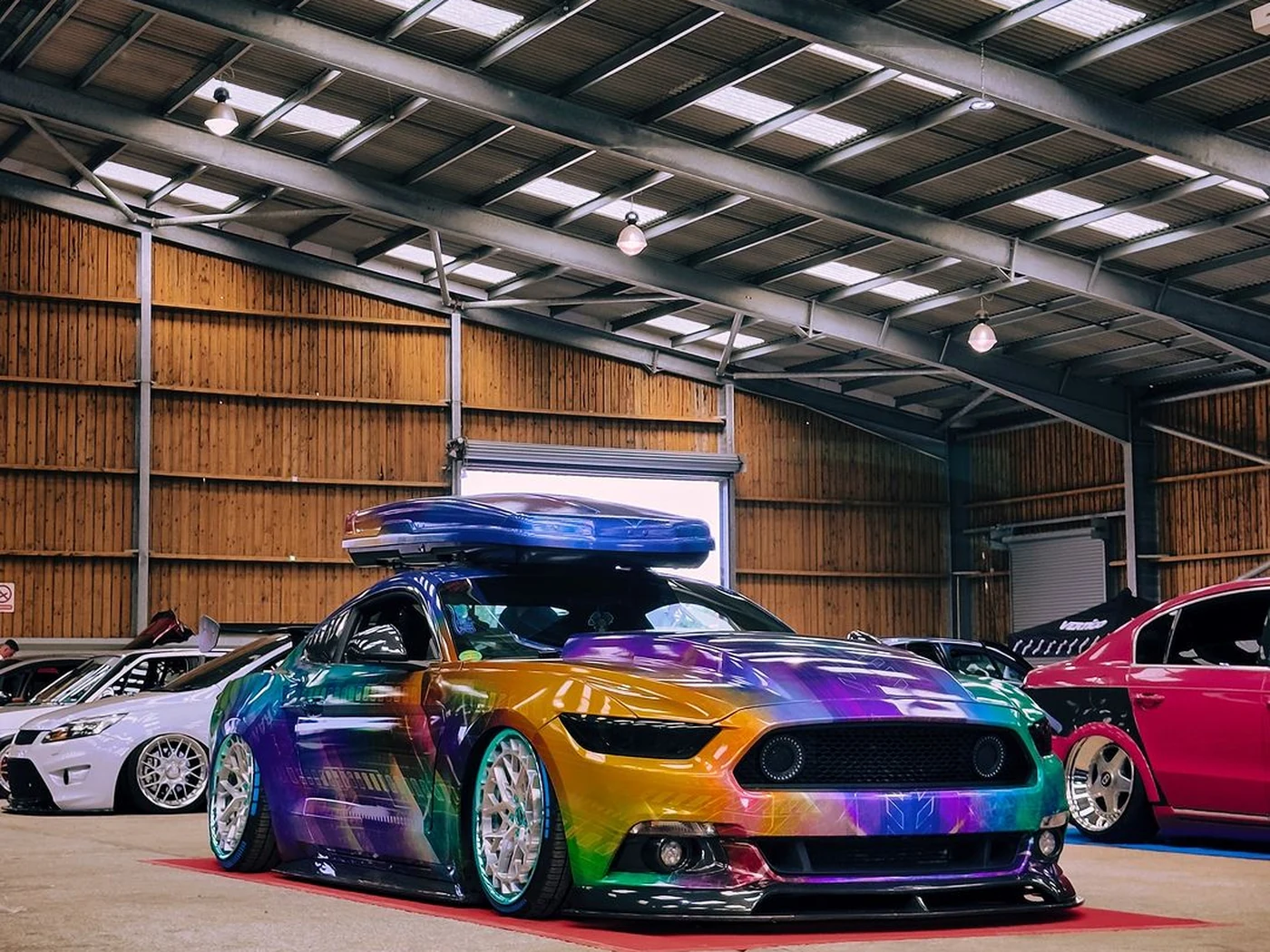 Ford Mustang Uni.C.Porn livery — achterkant — FRD × WMR